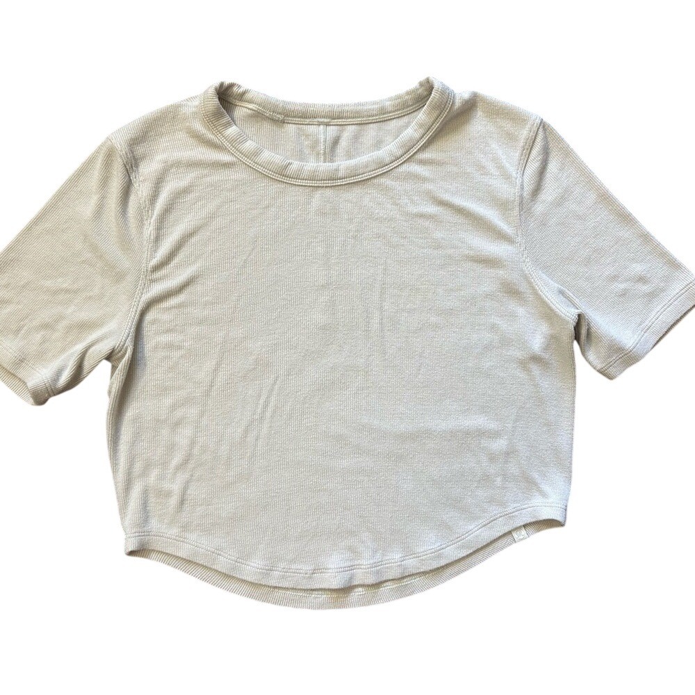 Lululemon Oatmeal All It Takes Ribbed Crop Top Womens 4 Curved Hem T-Shirt